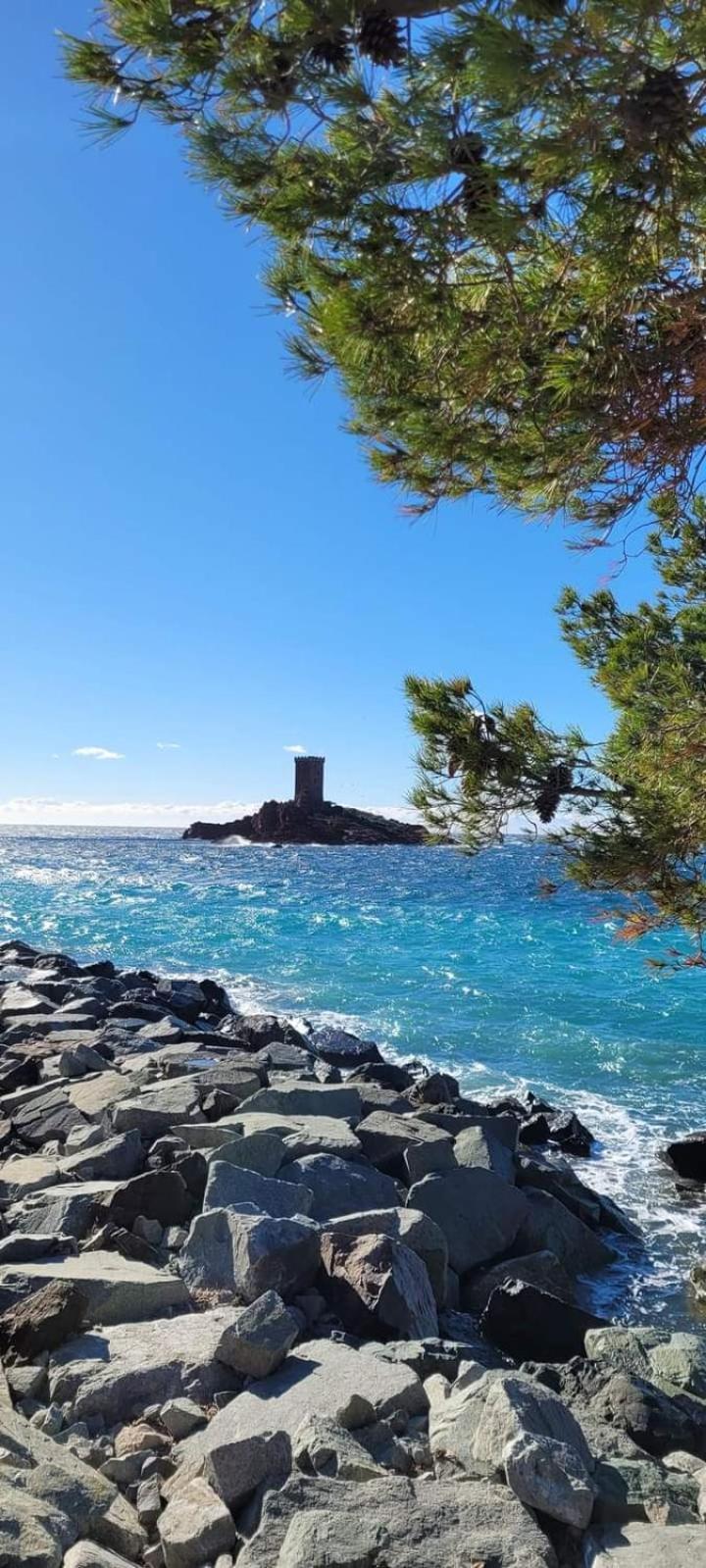 Magic Mer Saint-Raphaël Екстериор снимка